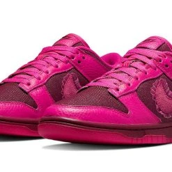 (WMNS) Nike Dunk Low 'Valentine's Day' DQ9324-600 8 (WMNS) Nike Dunk Low 'Valentine's Day' DQ9324-600 -Nike Shop 2 03bc22d5 65b4 40f1 8744 5527b51fcfbd
