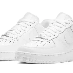 (WMNS) Nike Air Force 1 '07 'Triple White' DD8959-100 -Nike Shop 2 56a940c0 77f8 49b0 9791 6c0d705625de