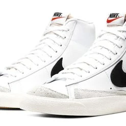 (WMNS) Nike Blazer Mid 77 Vintage 'White Black' CZ1055-100 8 (WMNS) Nike Blazer Mid 77 Vintage 'White Black' CZ1055-100 -Nike Shop 2 6187545c a7e8 42d8 aaff 207d9d8919d9