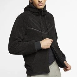 Nike Embroidered Logo Fleece Stay Warm Hooded Jacket Black AQ2768-010 -Nike Shop 2 b44ae1ea fccd 4f8a aea9 acd3f6192d18