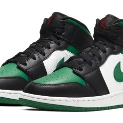 Nike (GS) Air Jordan 1 Mid 'Black Pine Green' 554725-067 8 Nike (GS) Air Jordan 1 Mid 'Black Pine Green' 554725-067 -Nike Shop 2 ef5e8fc6 8064 47c3 81e5 6a6dd3bce1d7
