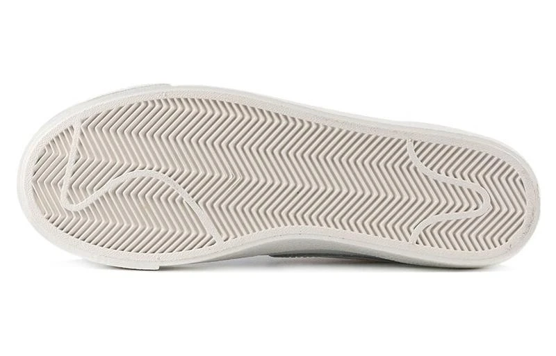 (WMNS) Nike Blazer '77 Vintage Mid 'Hyper Crimson' CZ1055-109 4 (WMNS) Nike Blazer '77 Vintage Mid 'Hyper Crimson' CZ1055-109 - Image 4