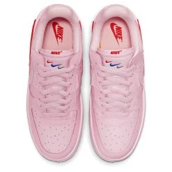 (WMNS) Nike Air Force 1 Fontanka 'Valentine's Day' DA7024-600 9 (WMNS) Nike Air Force 1 Fontanka 'Valentine's Day' DA7024-600 -Nike Shop 3 5f377ed7 e20e 4691 89f5 22c5a0ca06cc