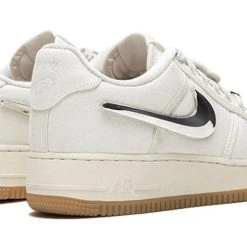 Nike Travis Scott X Nike Air Force 1 'Sail' AQ4211-101 8 Nike Travis Scott X Nike Air Force 1 'Sail' AQ4211-101 -Nike Shop 3 e91b1a5d 6382 4c4b 82e3 f66d519ac3ff