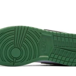 Nike (GS) Air Jordan 1 Low 'Pine Green' 553560-301 9 Nike (GS) Air Jordan 1 Low 'Pine Green' 553560-301 -Nike Shop 4 a0592c33 f7f1 4e6a 92eb e9abc14b760e