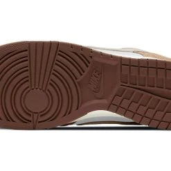 Nike Dunk Low Premium 'Medium Curry' DD1390-100 11 Nike Dunk Low Premium 'Medium Curry' DD1390-100 -Nike Shop 5 1ef2a464 f985 45dd b856 a96fbe00a491