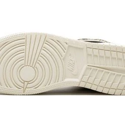 Nike (GS) Air Jordan 1 Mid SE 'Leopard' BQ6931-021 -Nike Shop 5 43b877c3 6828 4335 97e1 1809b5d004bc