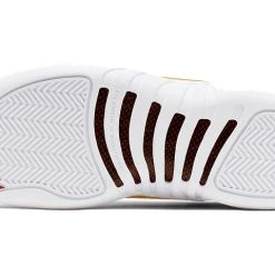 Nike (GS) Air Jordan 12 Retro 'FIBA' 153265-107 11 Nike (GS) Air Jordan 12 Retro 'FIBA' 153265-107 -Nike Shop 5 ff5915f8 d9de 4ad0 89d2 c312cb805eef